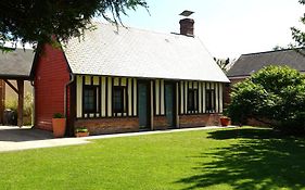 Clos Des Paquerettes : Maison Avec Jardin Privatif